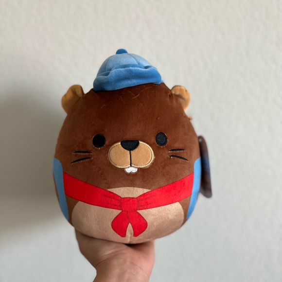 New 8” Chip the Beaver Squishmallows - Picture 2 of 11